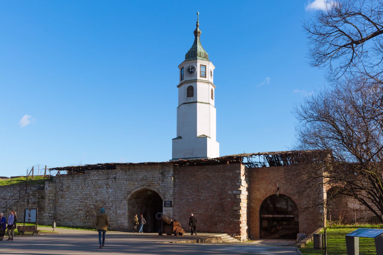 Koliko Sahat kapija postoji na Kalemegdanu?